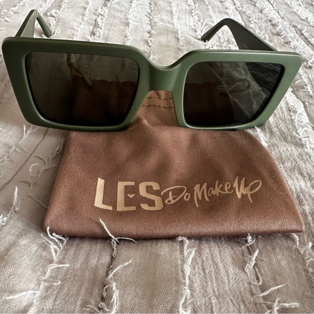 Lesdomakeup Dime sunglasses
